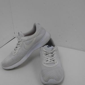 Women's Nike Tanjun White Casual Shoes Sneakers Si